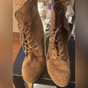 Women’s brown zip up booties suede like material great booties